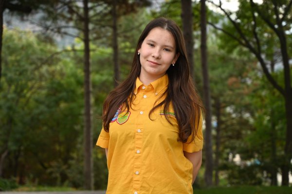 Поздравляем Дашу и преподавателя!